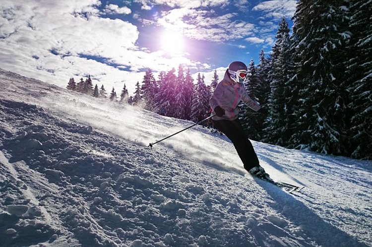 ubezpieczenie od sportów extremalnych idealnym rozwiązaniem przed decyzją wyjazdu za granicę
