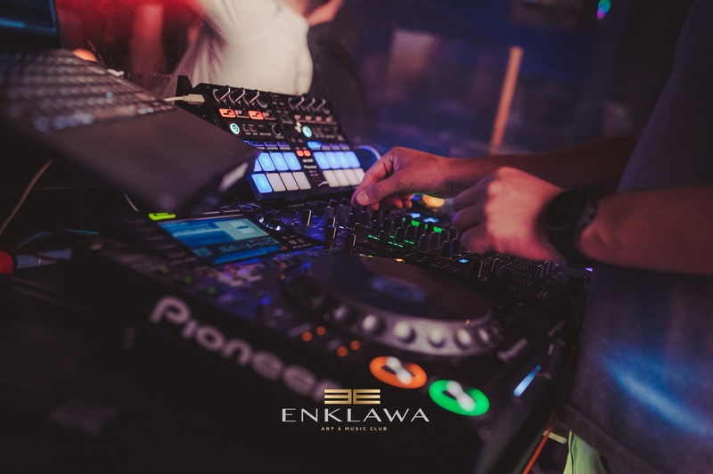 Ekskluzywny klub w Warszawie na weekend