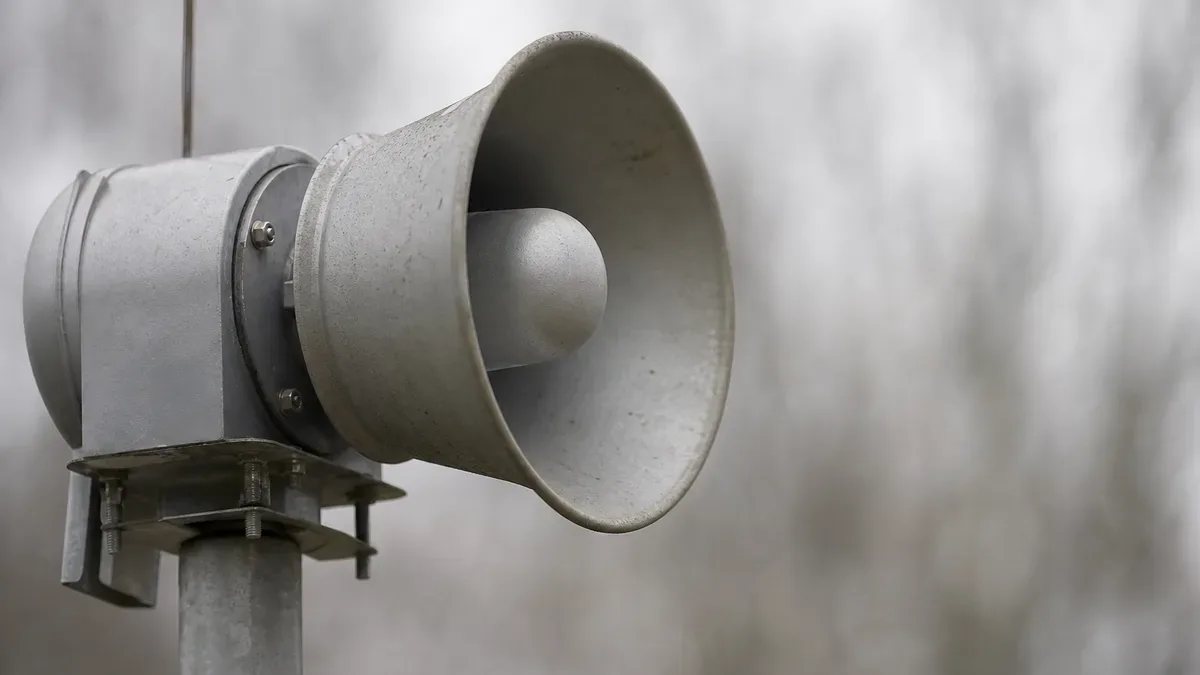 Alarm z powietrza. Te zasady warto znać przed zagrożeniem