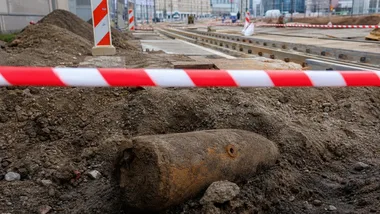 Niewybuch w centrum Warszawy. Robotnicy odkryli go na placu budowy