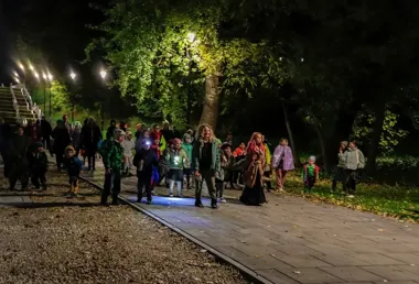 Tajemnicza gra, eliksiry i ognisko. Jazdów szykuje rodzinny wieczór z dreszczykiem