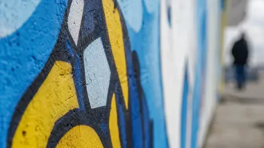 Legalne graffiti pod Mostem Poniatowskiego. Bezpłatne warsztaty dla 30 osób