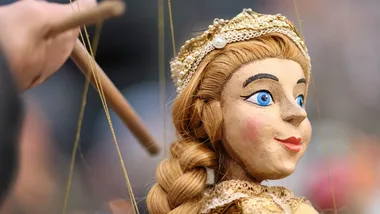 Wielka Parada Lalek i teatr na Kamionku. Rodzinne przedpołudnie na Pradze-Południe
