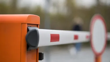Weekendowe ograniczenia na Starym Mieście. Pięć ulic z zakazem wjazdu