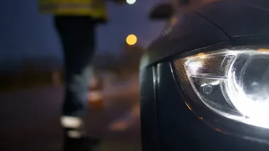 Policjanci znaleźli Toyotę z Czech w „dziupli”. 20-latek zatrzymany