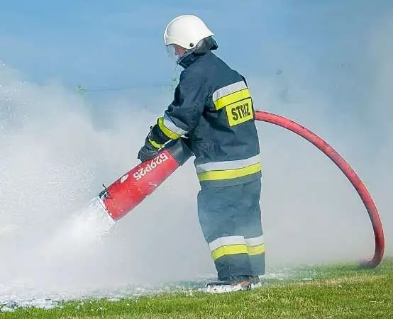 Reprezentacja Mazowsza zwycięża w II Mistrzostwach Zespołów Asekuracyjnych PSP w Toruniu