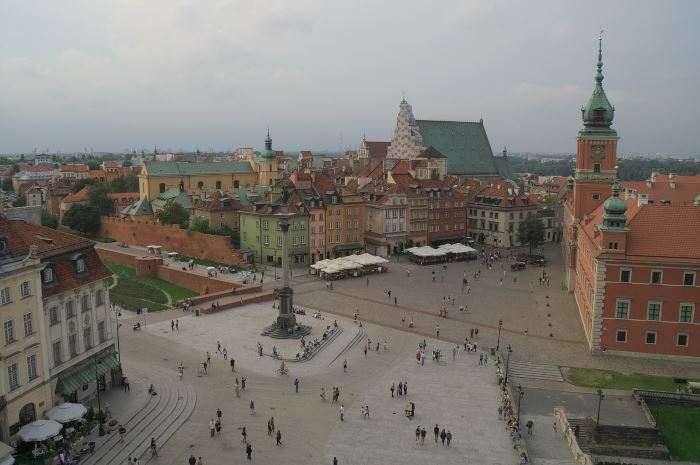 UMS Warszawa: Plac Na Rozdrożu z windami