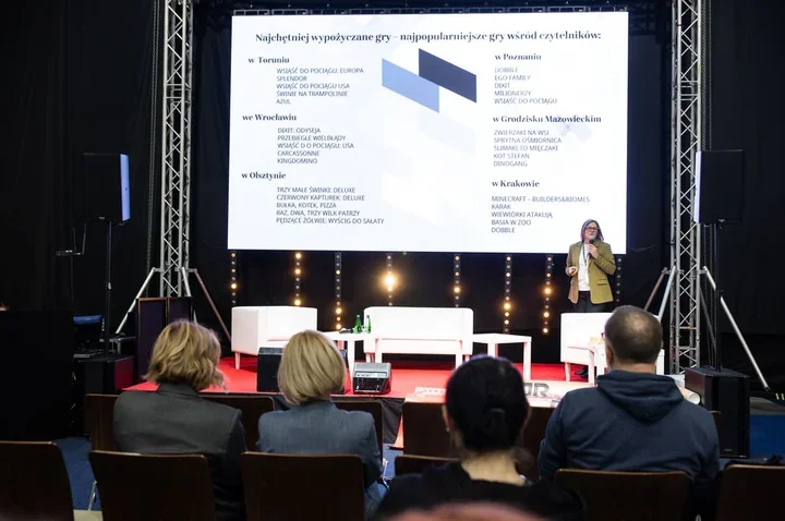 Planszówki w bibliotekach zyskują nowe życie - BookGame pokazał kierunek