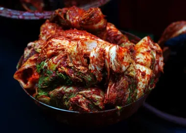 Kimchi na własną rękę - kulinarna podróż przez smaki Korei