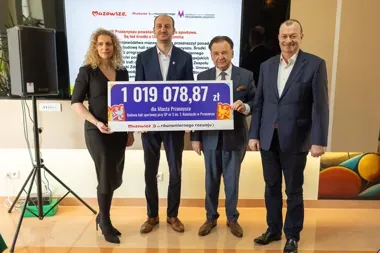 Hala sportowa przy Szkole Podstawowej nr 3 w Przasnyszu – sport i schronienie pod jednym dachem