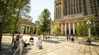 Warszawa znów czyta w centrum - trzy dni Jesiennych Targów Książki