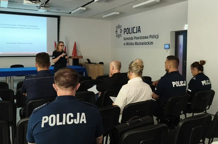 Ponad 300 przełożonych stołecznej Policji przeszło szkolenia z etyki