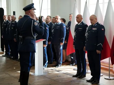 44 nowych policjantów złożyło ślubowanie - teraz czeka ich 6,5 miesiąca szkolenia