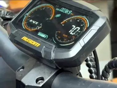 Stołeczne kontrole hulajnóg ujawniły blokady prędkości i osoby poszukiwane