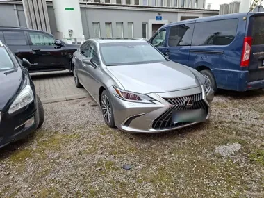 Zniknęły z leasingu - policjanci namierzyli trzy auta warte 830 tys. zł