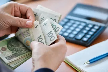 1530 złotych w depozycie zatrzymanego. KSP sprawdziła pieniądze