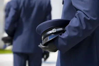Sześć Lotniczych Krzyży Zasługi wręczono w Warszawie podczas święta bazy