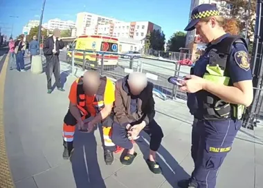 Dwa zgłoszenia w Warszawie. Zaginioną seniorkę znaleziono na stacji paliw