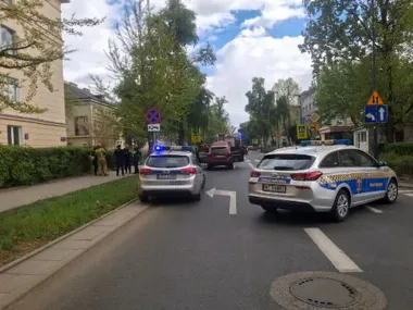 Butla z gazem w płonącym volvo - strażnicy mieli tylko sekundy