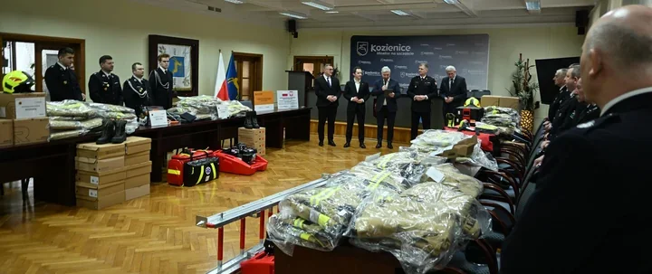 Nowy sprzęt dla ochotników z gminy Kozienice dzięki programowi OLiOC