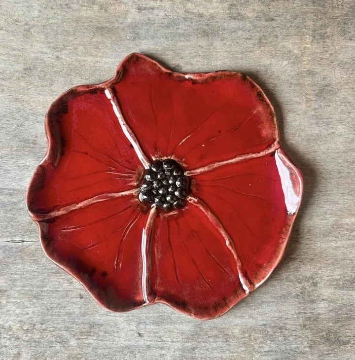 Glina, kolor i świeży start - ta wystawa w Pracowni Ceramiki przyciąga od razu