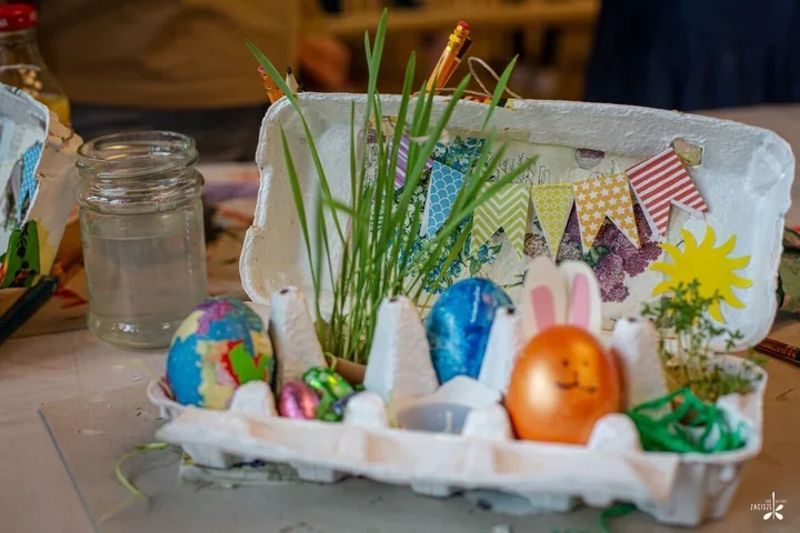 Wielkanoc w pudełku - zrób miniaturowy ogród z pudełka po jajkach i zabłyśnij przy świątecznym stole