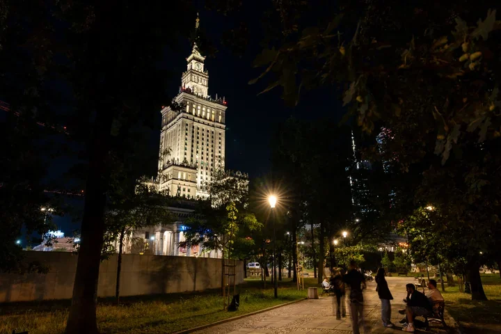 Nowe latarnie w Parku Świętokrzyskim. Jest jaśniej i oszczędniej