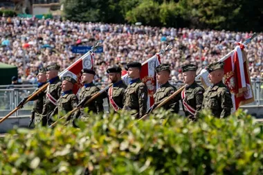 Defilada na Wisłostradzie sparaliżuje część Warszawy. Zmiany zaczną się wcześniej