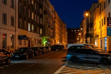 Warszawskie latarnie wyglądają jak przedwojenne. W środku pracuje LED