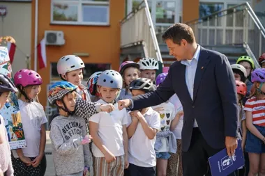 Warszawskie dzieci ruszyły na rowerach. Rowerowy Maj rośnie z roku na rok