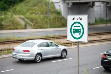 Warszawska SCT nie spadła z nieba. Za strefą stoją liczby, przepisy i lata zmian